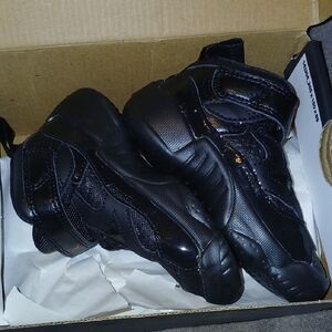 New In Box Jordan Jumpman Two Trey Black Size 7c